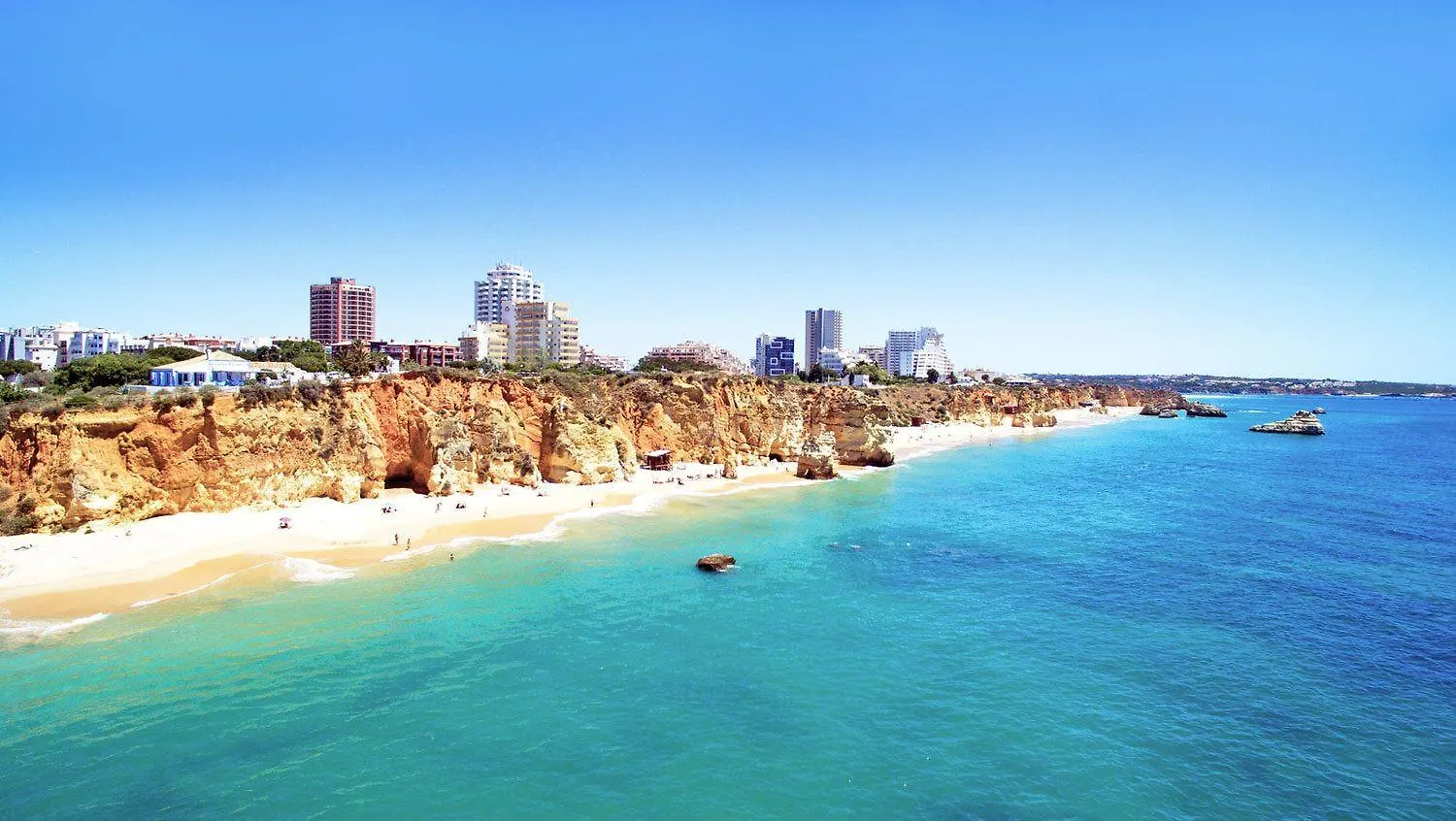 Praia Da Rocha Central 1 With Pool By Homing contacts