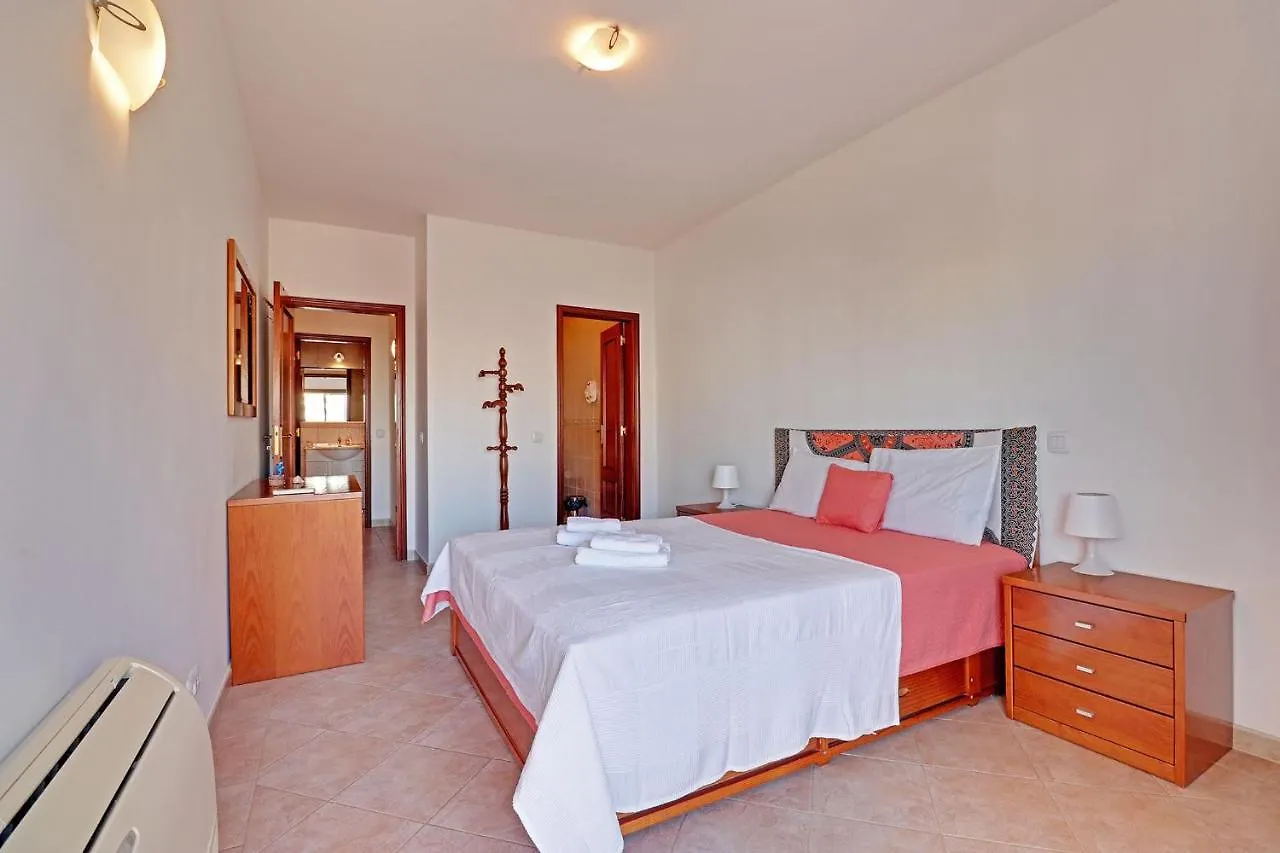 Praia Da Rocha Central 1 With Pool By Homing Portimao Apartment